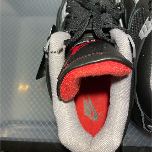 Reimagined 4’s ONLY accepting CASH APP OR VENMO due to poshmark issues.